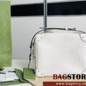 구찌GUCCI  GG 엠보스 메신저백  626363
