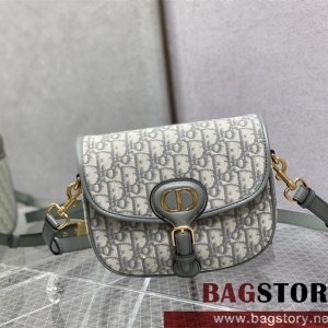 디올 DIOR  바비백22CM