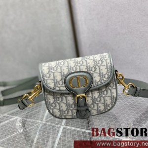 디올 DIOR  바비백18CM