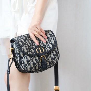 디올 DIOR  바비백22CM