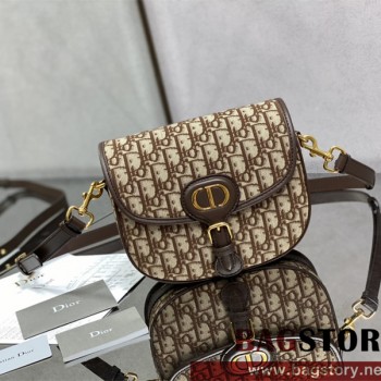 디올 DIOR  바비백22CM