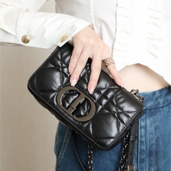 디올 DIOR 카로크로스백   20CM