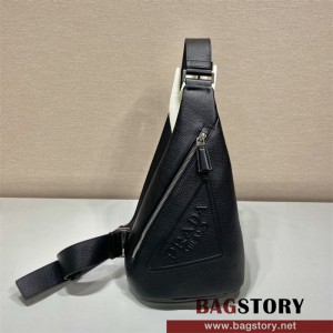 프라다 PRADA   로고 크로스 레더 백 남성 2VZ098