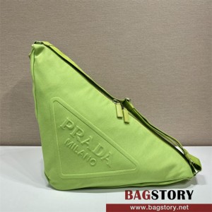 프라다 트라이앵글 캔버스 크로스백  2VY007