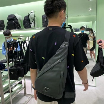 프라다 PRADA   리나일론 및 가죽백팩 2VZ092 