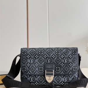 루이비통 Louis Vuitton  아치 메신저 MM 차콜  M21358