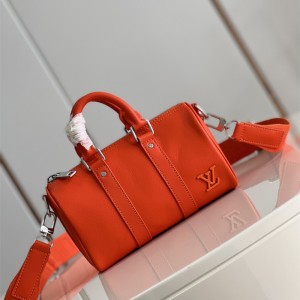 루이비통 Louis Vuitton 키폴 반둘리에 25  M81004