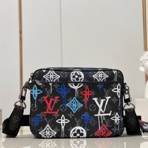 루이비통 Louis Vuitton  트리오 메신저백  M21396
