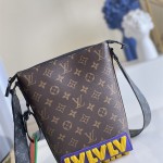 루이비통 Louis Vuitton 크루저 메신저백 M57966