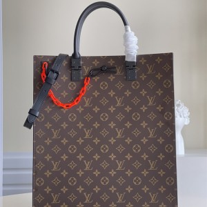 루이비통 Louis Vuitton 모노그램 삭 플라  토트백   M44475