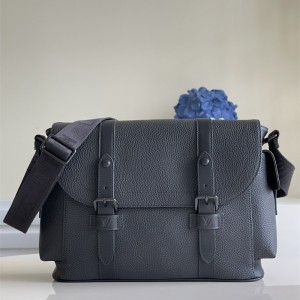 루이비통 Louis Vuitton 크리스토퍼 메신저백 M58494