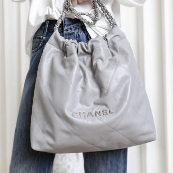 샤넬 CHANEL 22BAG 22백 미디움 42CM