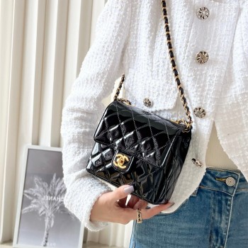 샤넬 CHANEL 미니 클래식 플랩백