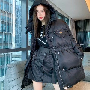 프라다 PRADA 패딩