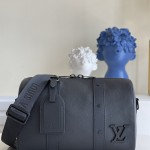 루이비통 Louis Vuitton 시티 키폴   M57082