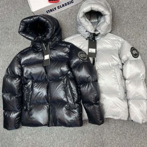 캐나다구스 CANADA GOOSE  패딩