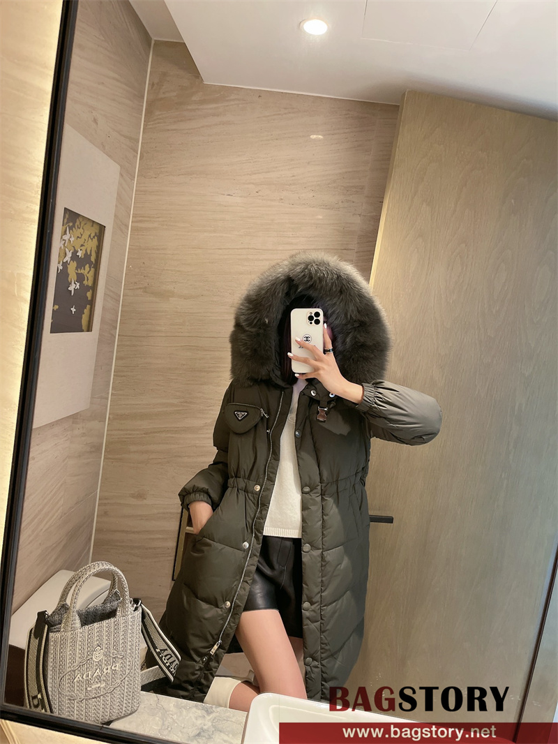 프라다 PRADA 패딩