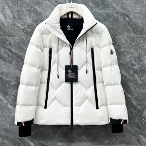 몽클레어 MONCLER 패딩