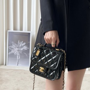 샤넬 CHANEL 탑핸들 플랩백