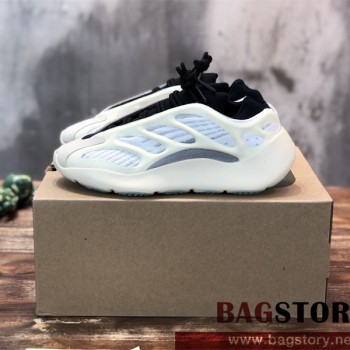 아디다스 ADIDAS 이지부스트700 스니커즈 운동화 신발