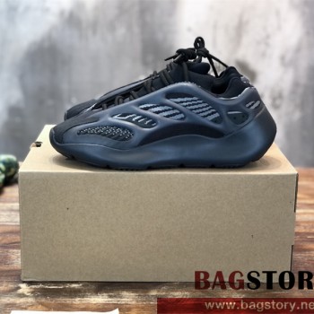 아디다스 ADIDAS 이지부스트700 스니커즈 운동화 신발