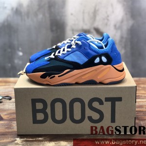 아디다스 ADIDAS 이지부스트700 스니커즈 운동화 신발