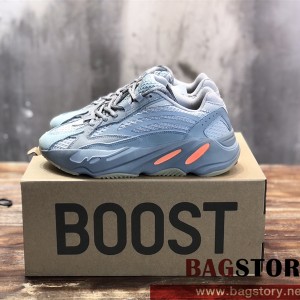 아디다스 ADIDAS 이지부스트700 스니커즈 운동화 신발