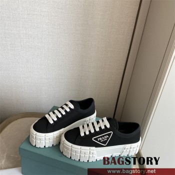 프라다 PRADA 스니커즈 운동화 신발