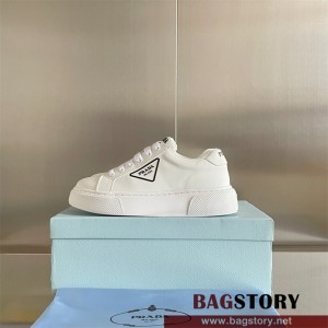 프라다 PRADA 스니커즈 운동화 신발