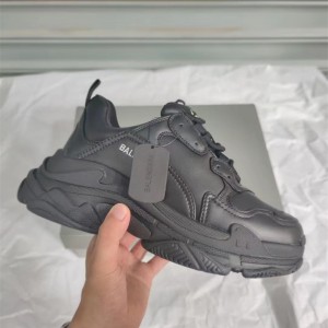 발렌시아가 BALENCIAGA   트리플S 스니커즈 운동화 신발