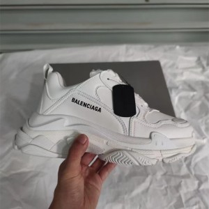 발렌시아가 BALENCIAGA   트리플S 스니커즈 운동화 신발
