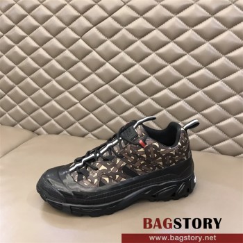 버버리 BURBERRY 스니커즈 운동화 신발