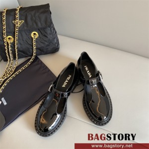 프라다 PRADA 로퍼 구두 슈즈