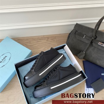 프라다 PRADA 스니커즈 운동화 신발