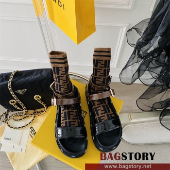 펜디 FENDI 힐 샌들 슬리퍼