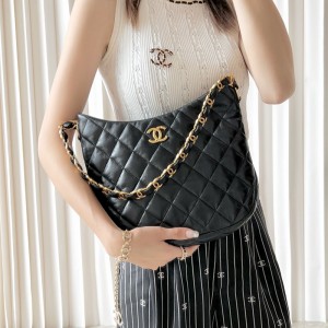 샤넬 CHANEL  신상 호보백 미디움