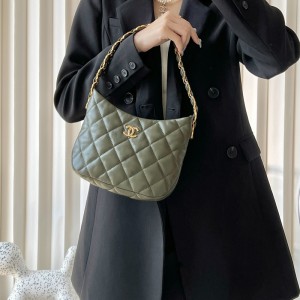 샤넬 CHANEL 신상 호보백 스몰