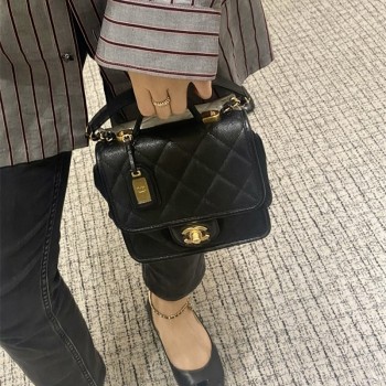샤넬 CHANEL 미니 탑핸들 플랩백