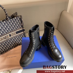 스튜어트 와이츠먼 SW 부츠 워커