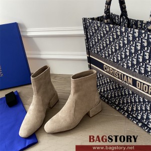 스튜어트 와이츠먼 SW 부츠 워커