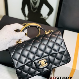 샤넬 CHANEL 뉴미니 탑핸들 램스킨 금장 플랩백
