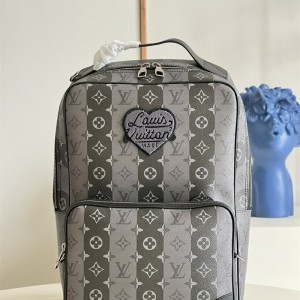루이비통 Louis Vuitton 유틸리터리 백팩  M45962