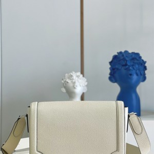 루이비통 Louis Vuitton 뉴 플랩 메신저백 M30808