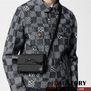 루이비통 Louis Vuitton스티머 웨어러블 월릿  M81746