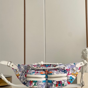 루이비통 Louis Vuitton 디스커버리 벨트백 M21862