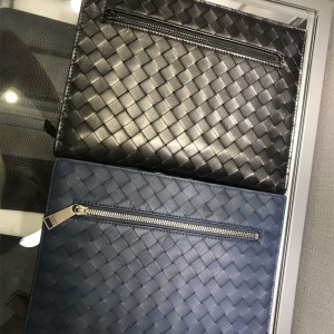 보테가베네타 BV 클러치백