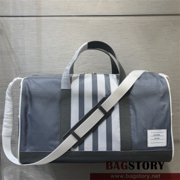톰브라운 THOM BROWNE 키폴 