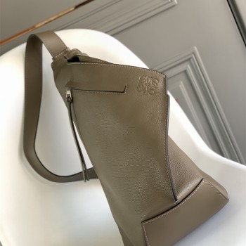 로에베 LOEWE 범백 