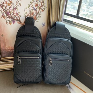 보테가베네타 BV 범백 힙색