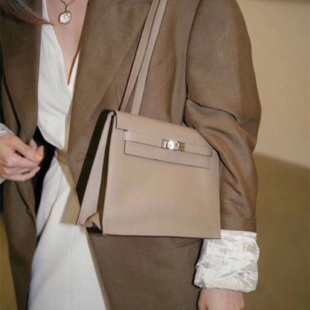 에르메스 HERMES 켈리 단스백 22Cm